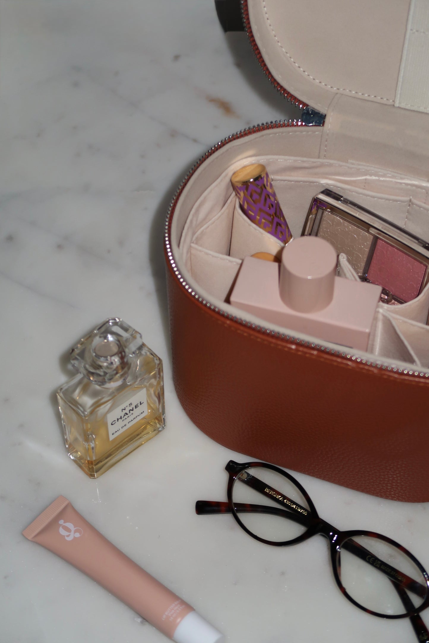 VANITY CASE