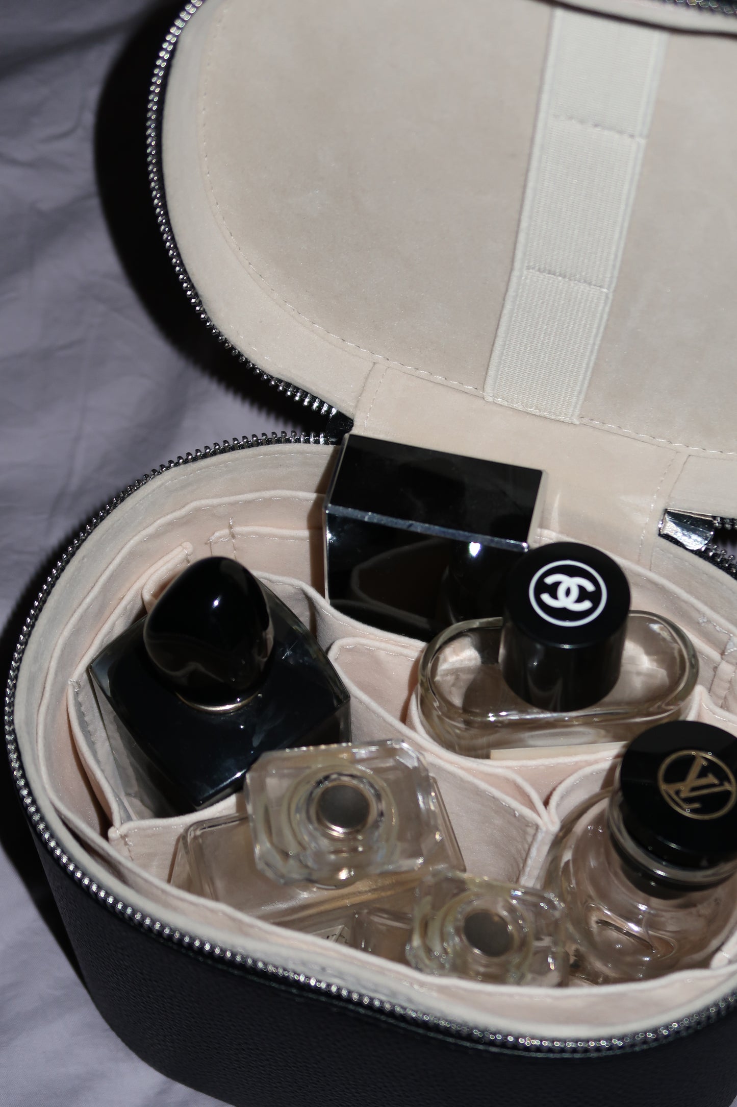 VANITY CASE